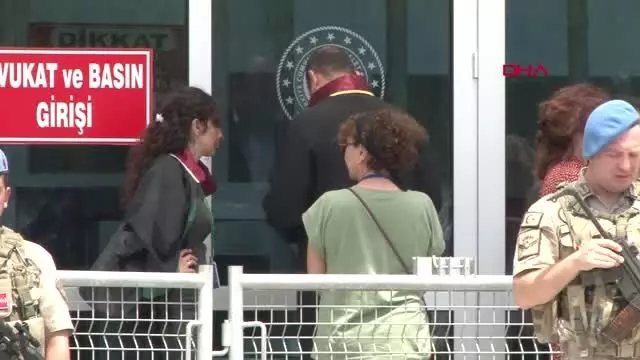 İSTANBUL-GEZİ PARKI EYLEMLERİNE İLİŞKİN DAVADA SANIKLAR SAVUNMA YAPIYOR İSTANBUL-GEZİ PARKI EYLEMLERİNE İLİŞKİN DAVADA SANIKLAR SAVUNMA YAPIYOR
