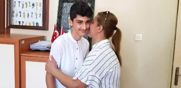 LGS birincilerinden Hataylı İlker, Robert Koleji'ni istiyor