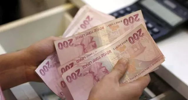 Milyonlarca emekli ve memur dört gözle bekliyor! Maaşlara yapılacak zam için son 9 gün