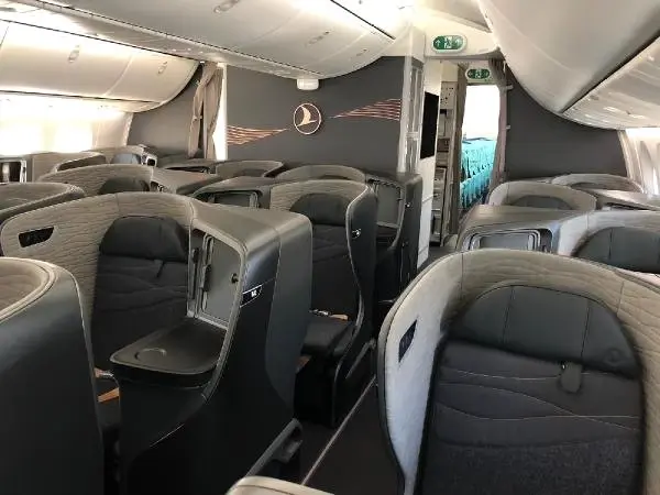 THY'nin ilk 'rüya uçağı' yarın İstanbul'da olacak, uçağın ismi için anket başlattı