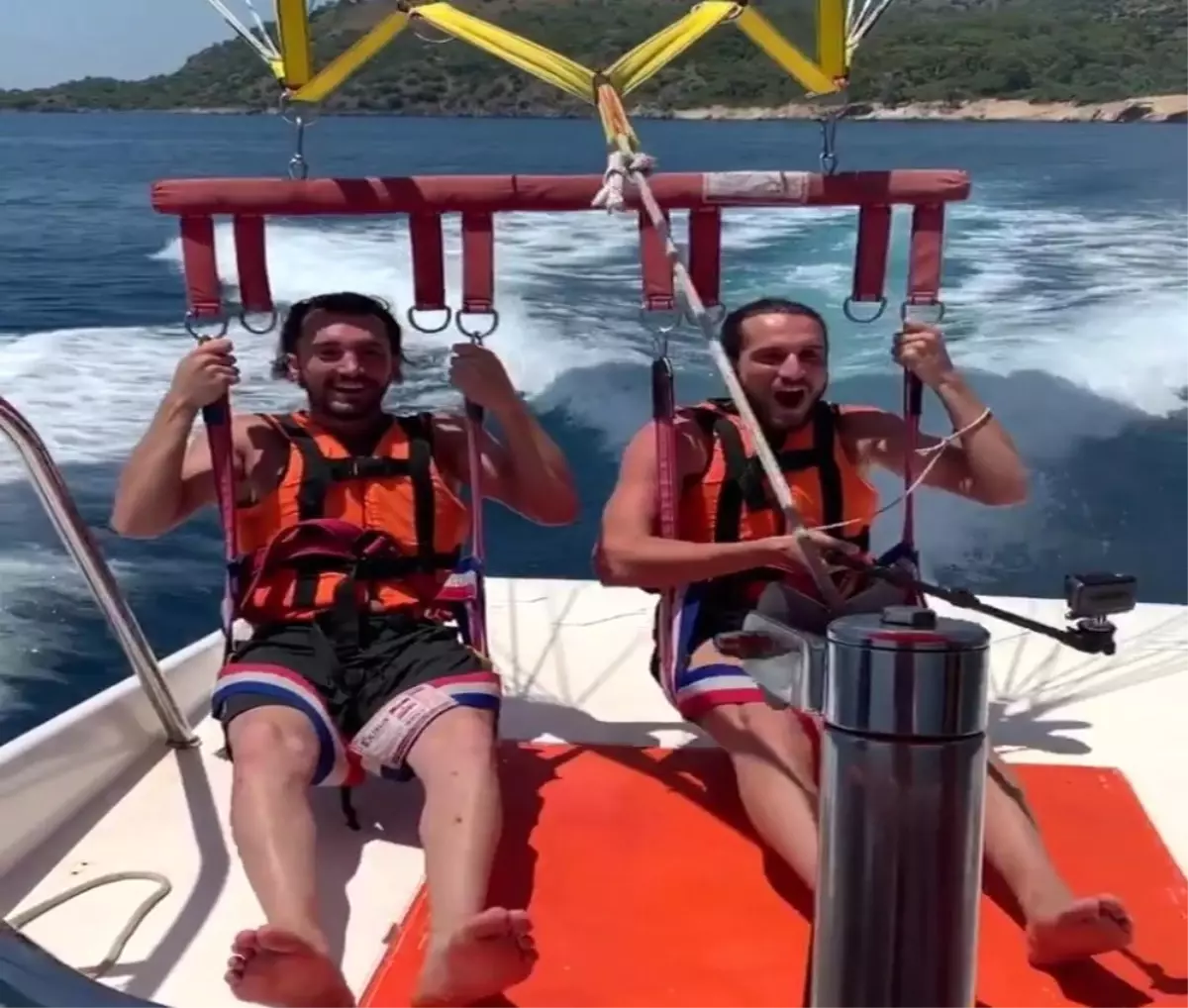 Trabzonsporlu Yusuf Yazıcı tatilin tadını çıkartıyor