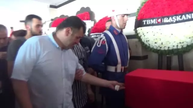 Yalova şehidini son yolculuğuna uğurladı Yalova şehidini son yolculuğuna uğurladı