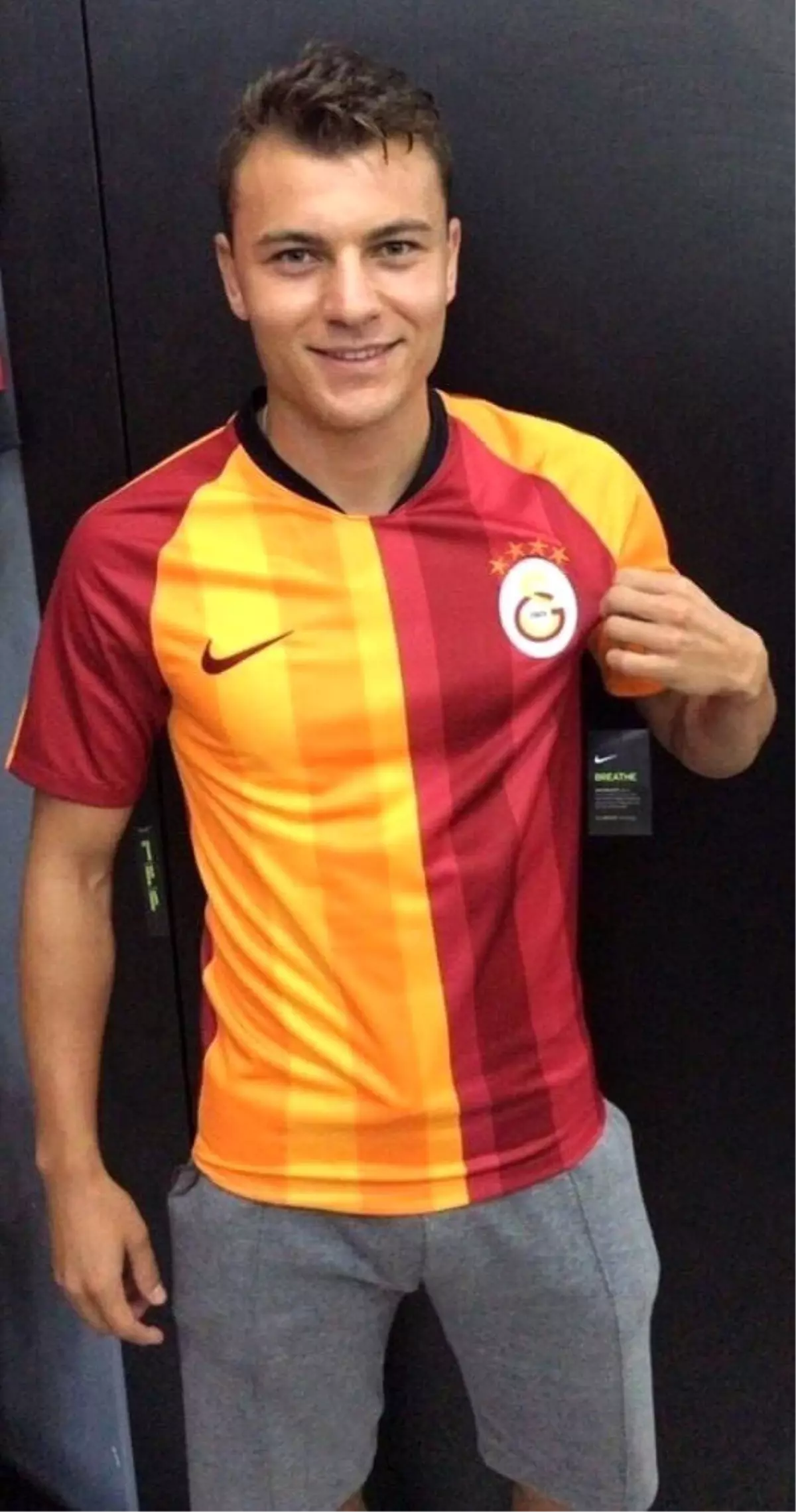 Yusuf Erdoğan'dan Galatasaray formalı paylaşım!