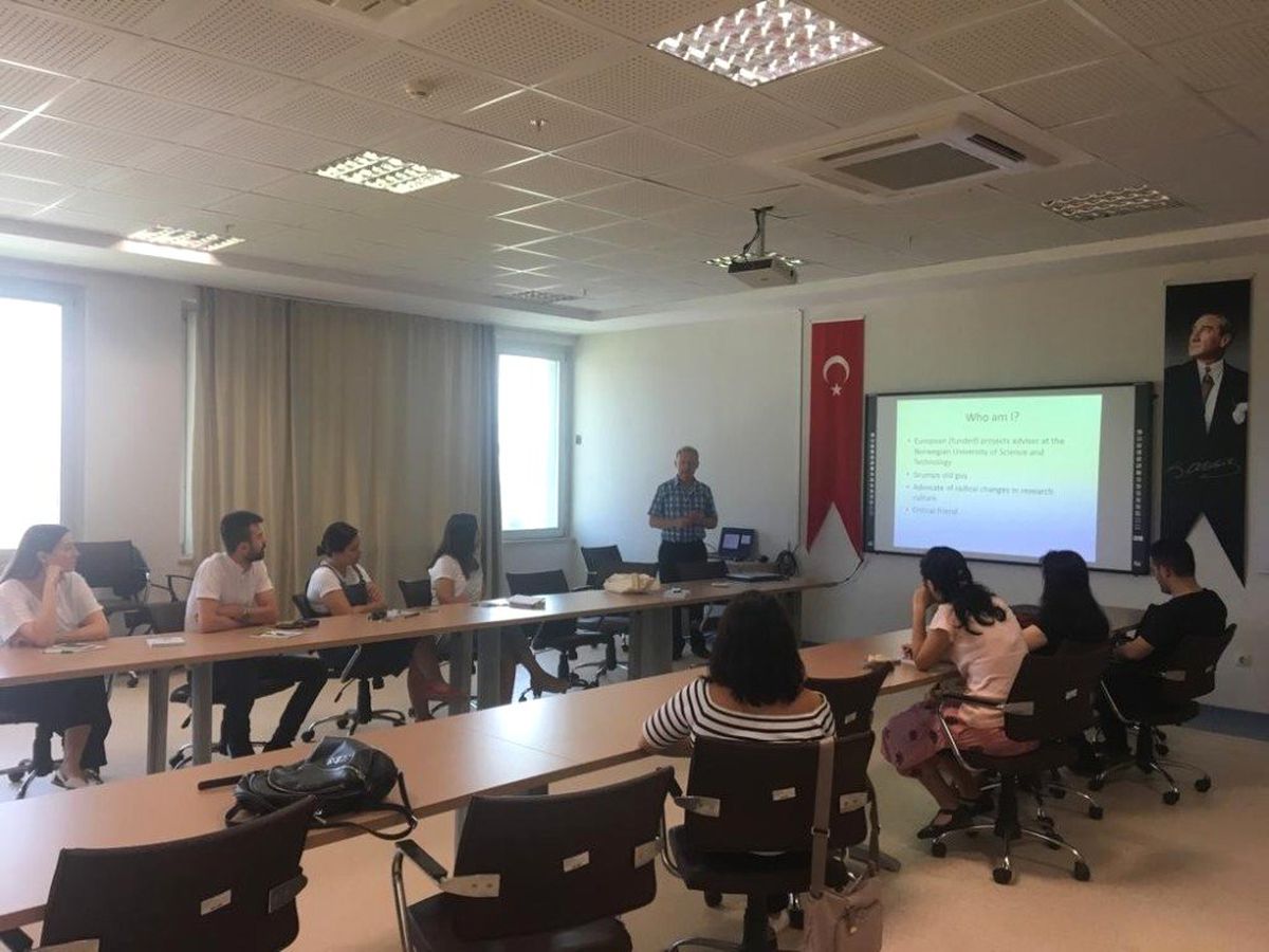 Akdeniz Üniversitesi'nde Akademik Araştırma Çalıştayı