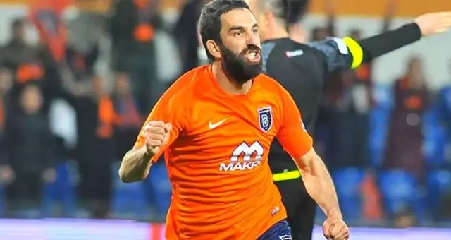 Arda Turan'ın göbeği sosyal medyada olay oldu!
