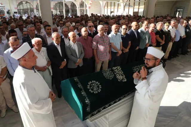 Başkan Akgün'ün acı günü Başkan Akgün'ün acı günü