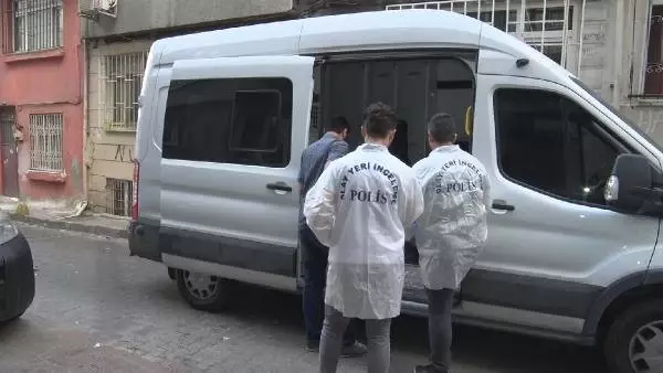 Fatih'te korkunç olay! Tacikistanlı kadını kafasına poşet geçirip öldürdüler