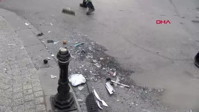 İSTANBUL- TUZLA'DA HALK OTOBÜSÜYLE TIR'IN ÇARPIŞTIĞI KAZA KAMERADA