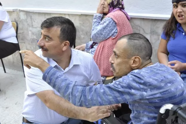 Kaymakam Kaya, Aler Yaşam Engelli Bakım Merkezini ziyaret etti