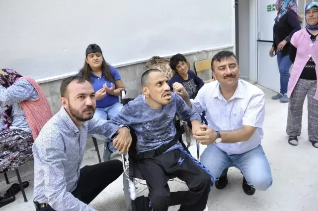 Kaymakam Kaya, Aler Yaşam Engelli Bakım Merkezini ziyaret etti