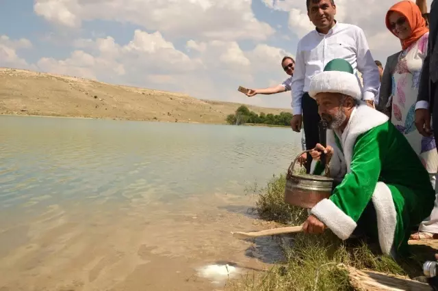 Nasreddin Hoca göle maya çaldı