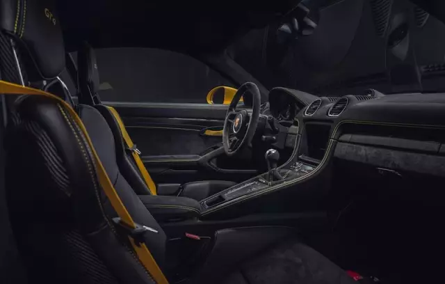 Porsche 718 Spyder ve 718 Cayman GT4, 420 Beygirlik Güç Porsche 718 Spyder ve 718 Cayman GT4, 420 Beygirlik Güç