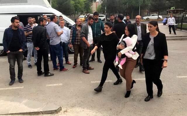 Son dakika! Canlı yayındaki sözleri nedeniyle hapis cezası alan öğretmen Ayşe Çelik'e beraat