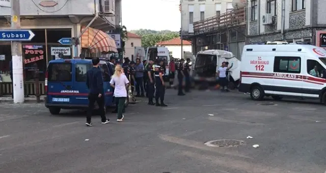 Edirne'de düzensiz göçmenleri taşıyan minibüs kaza yaptı: 11 ölü, 30 yaralı