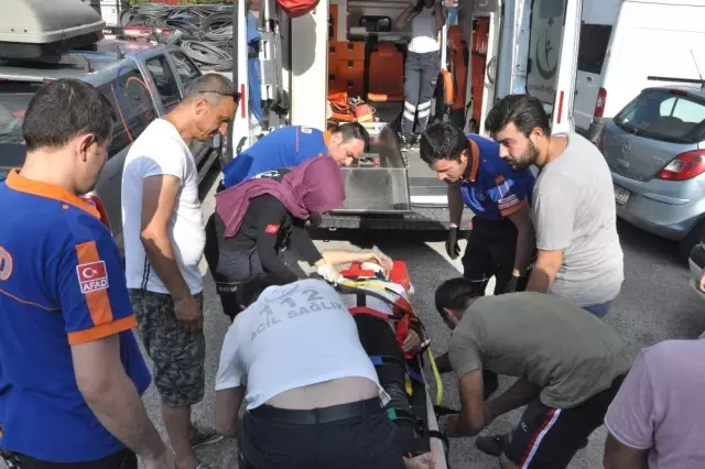 Tamir için girdiği asansör düştü, çalışanlar kurtardı