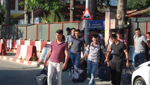 Yeni askerlik sistemi ile birlikte 6 ayını dolduran askerler terhis oldu