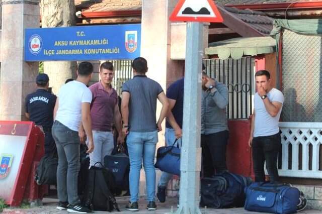 Yeni askerlik sistemi ile birlikte 6 ayını dolduran askerler terhis oldu