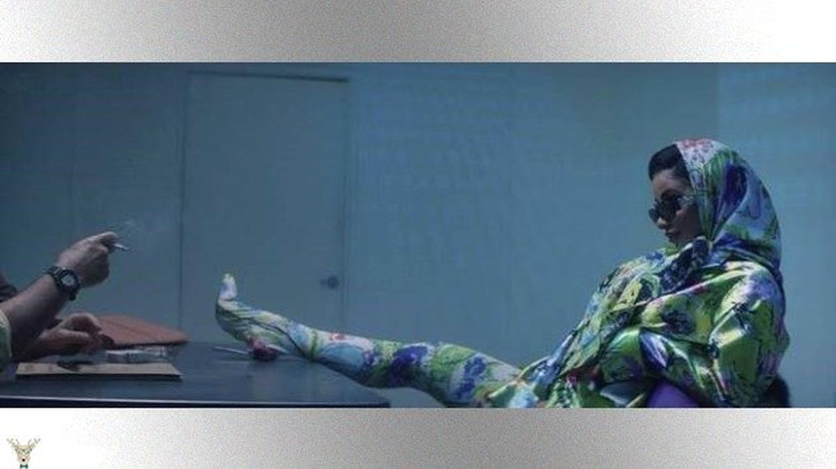 ABOOOOOOV: Cardi B'den Olay Klip!