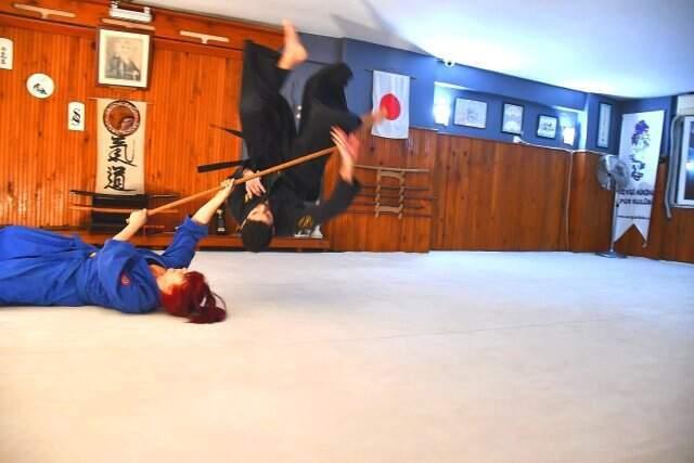 Aikido'nun kraliçesi, kadınlara savunmayı ögretiyor!