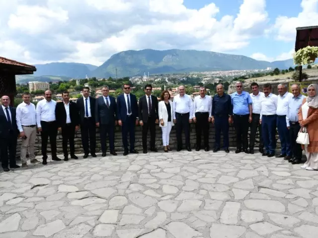 BAKAB'ın yeni Başkanı Dr. Faruk Özlü oldu BAKAB'ın yeni Başkanı Dr. Faruk Özlü oldu