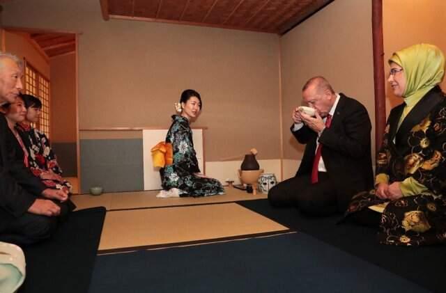 Erdoğan'ın Japonya'da katıldığı çay seremonisinde ilginç anlar