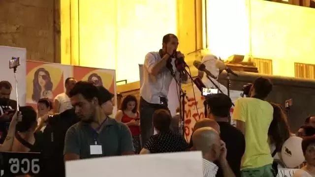 Gürcistan'ın başkenti Tiflis'te protestolar devam etti Gürcistan'ın başkenti Tiflis'te protestolar devam etti