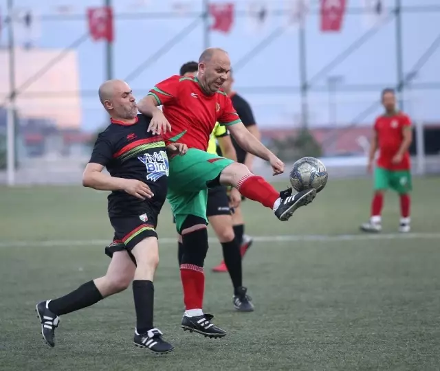 Karşıyaka'da örnek turnuva