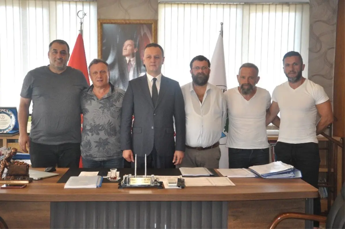 Kömürspor yönetimi belediyeden destek istedi