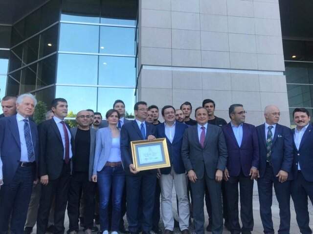 Mazbatasını alan Ekrem İmamoğlu'ndan ilk açıklama