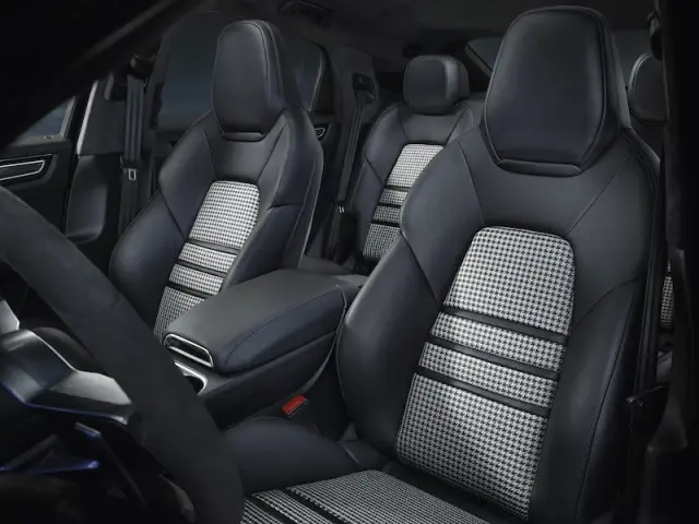 Porsche Cayenne Coupé Türkiye'de satışa sunuldu Porsche Cayenne Coupé Türkiye'de satışa sunuldu