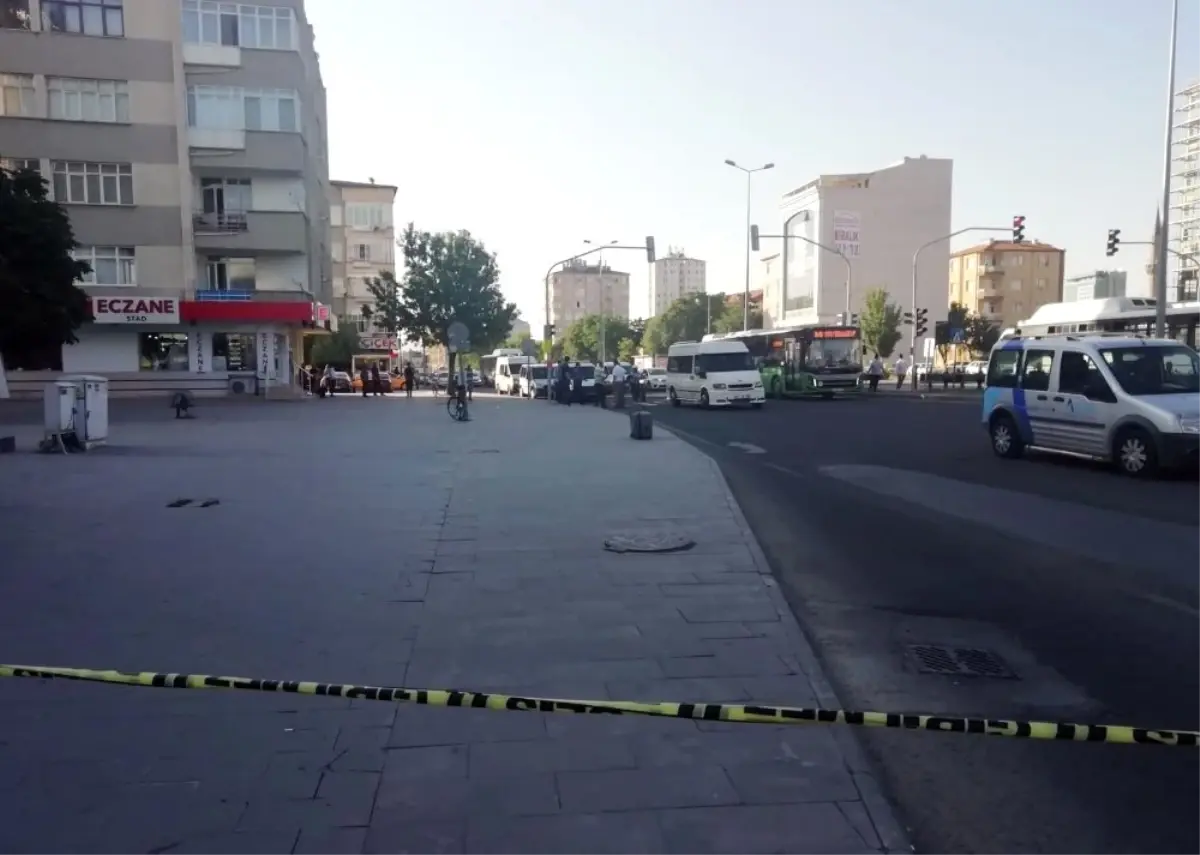 Şüpheli çanta polisi harekete geçirdi