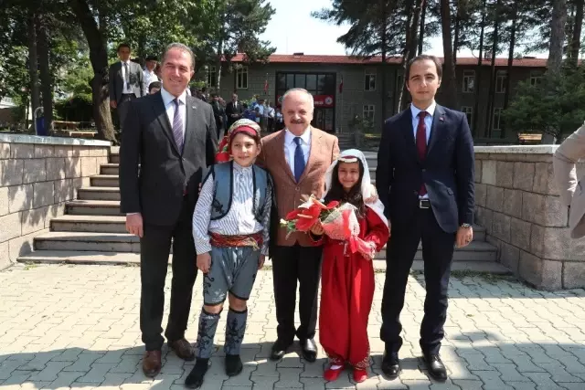 Vali Çakacak'ın Sarıcakaya ziyareti