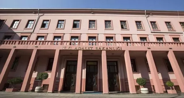 Adalet Bakanlığına 12 bin 713 personel alınacak