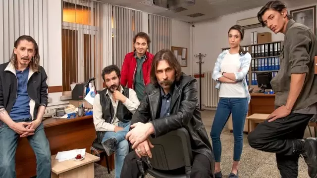 Behzat Ç.'nin yayınlanan fragmanında dikkat çeken 15 Temmuz ve KHK detayı Behzat Ç.'nin yayınlanan fragmanında dikkat çeken 15 Temmuz ve KHK detayı