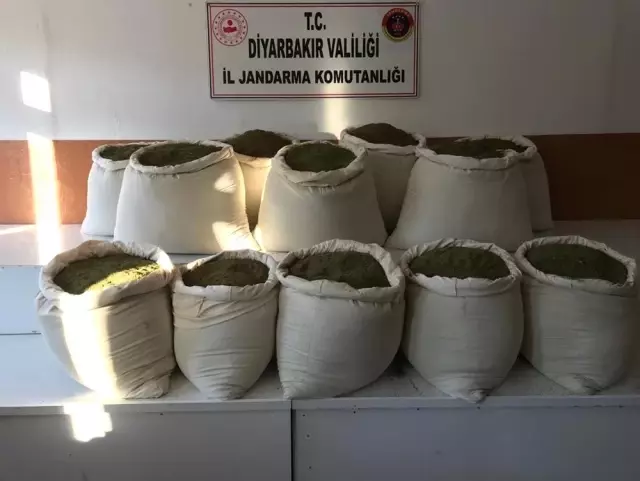 Diyarbakır'da dev uyuşturucu operasyonu Diyarbakır'da dev uyuşturucu operasyonu