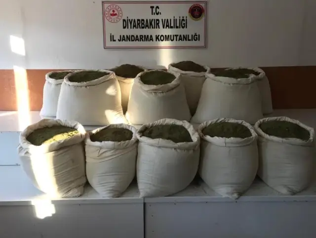 Diyarbakır'da dev uyuşturucu operasyonu Diyarbakır'da dev uyuşturucu operasyonu