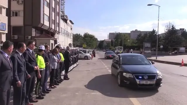 Emniyet Genel Müdürü Uzunkaya - 6 ayda 30 tonun üzerinde uyuşturucu ele geçirildi Emniyet Genel Müdürü Uzunkaya - 6 ayda 30 tonun üzerinde uyuşturucu ele geçirildi