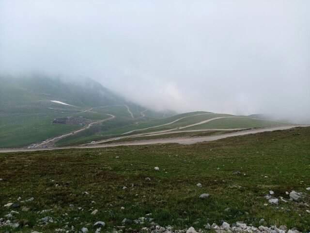 Haziran ayında 3000 rakımda metrelerce kar