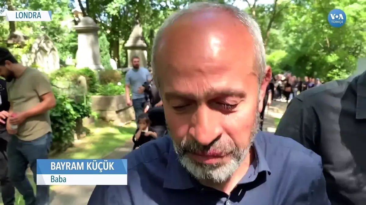Londra'da Öldürülen Barış Küçük İçin Cenaze Töreni Yapıldı