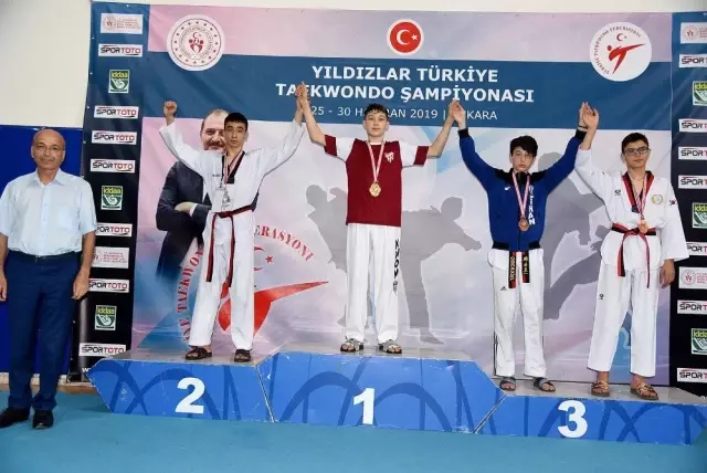 Namağlup şampiyon Bursa'nın gururu oldu Namağlup şampiyon Bursa'nın gururu oldu