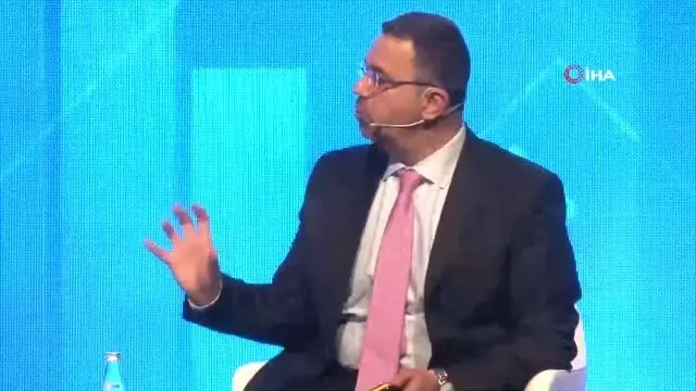 Prof. Dr. Acemoğlu: 'Türkiye'nin büyümeyi verimli hale getirmesi gerekir' Prof. Dr. Acemoğlu: 'Türkiye'nin büyümeyi verimli hale getirmesi gerekir'