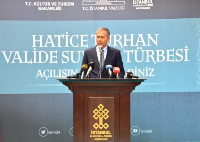 Restorasyonu tamamlanan Hatice Turhan Valide Sultan Türbesi açıldı Restorasyonu tamamlanan Hatice Turhan Valide Sultan Türbesi açıldı