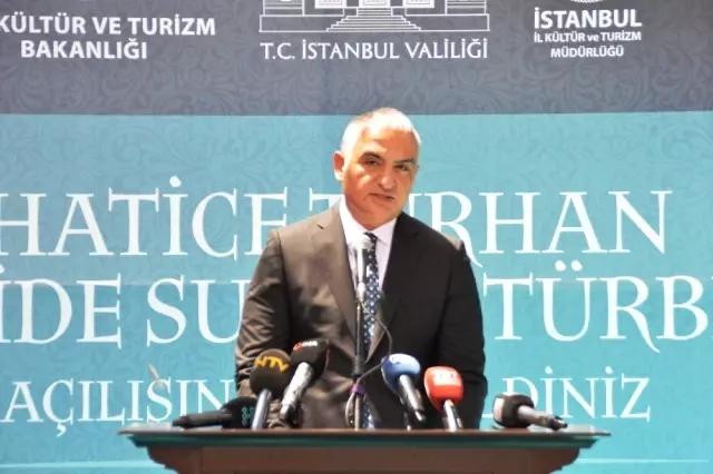 Restorasyonu tamamlanan Hatice Turhan Valide Sultan Türbesi açıldı Restorasyonu tamamlanan Hatice Turhan Valide Sultan Türbesi açıldı