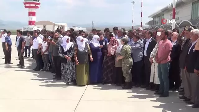 Şehit askerin naaşı memleketi Ağrı'ya getirildi Şehit askerin naaşı memleketi Ağrı'ya getirildi