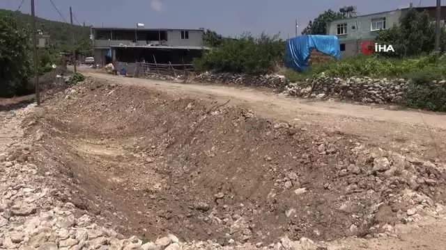 Tarsus'ta sel felaketinin yaraları sarıldı Tarsus'ta sel felaketinin yaraları sarıldı