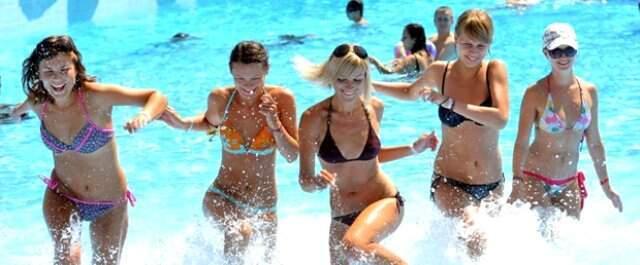 Türkiye'ye 5 ayda 12,7 milyon turist geldi, listenin ilk sırasında Ruslar yer aldı