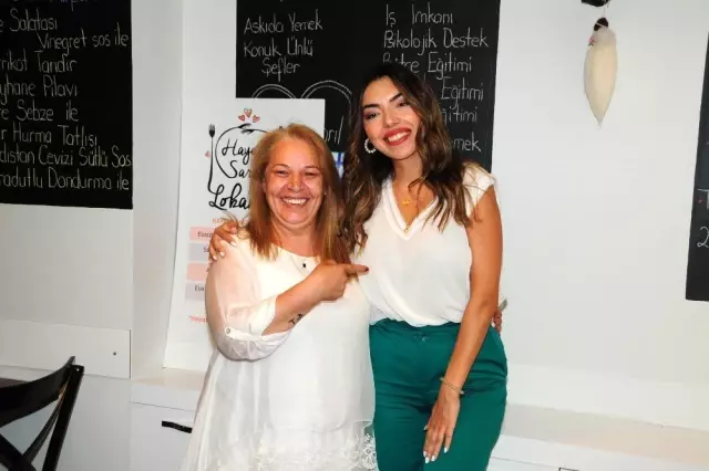 Ünlü otellerin şefleri, Hayata Sarıl Lokantasında evsizler için yemek pişirdi
