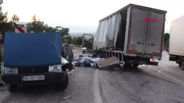 Burdur'da kaza 2 yaralı