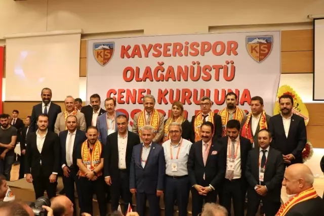 Kayserispor'da Başkan Erol Bedir güven tazeledi