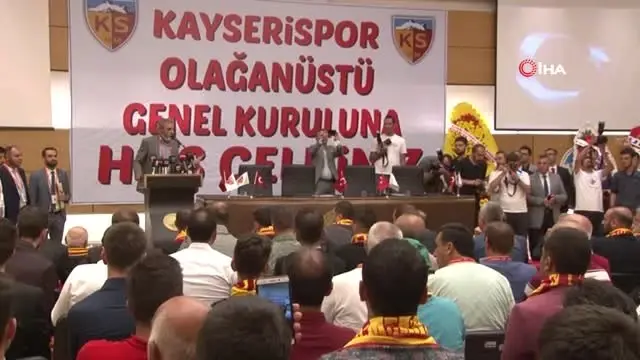 Kayserispor'da Başkan Erol Bedir güven tazeledi